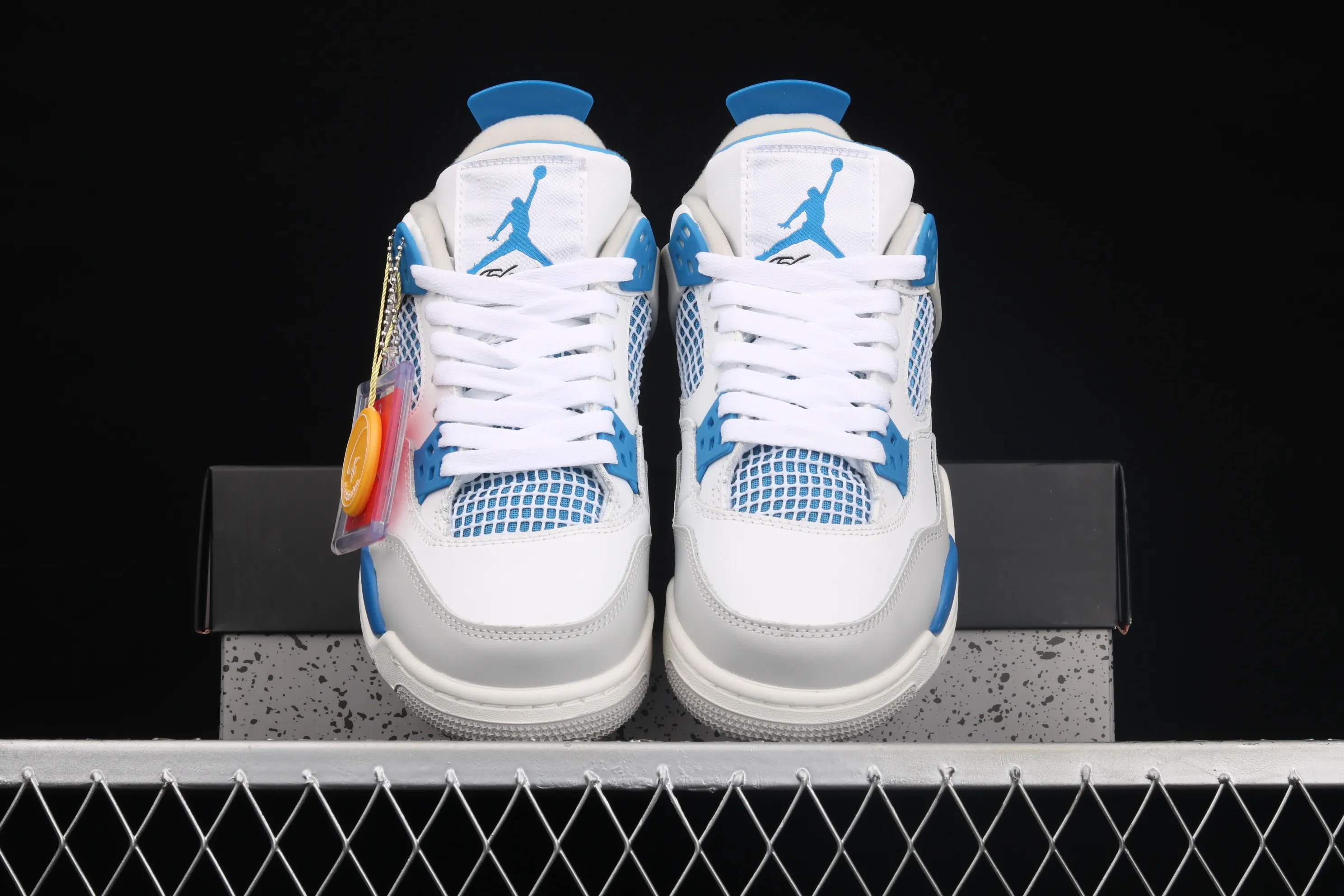All categories Air Jordan Jordan series basketball shoes Air Jordan 4 G version Air Jordan 4 Retro "Military Blue" AJ4 Joe 4 white blue 308497-105